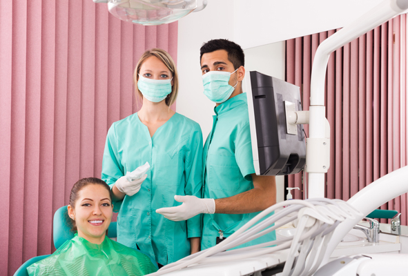 How An Emergency Dentist Can Save Your Smile